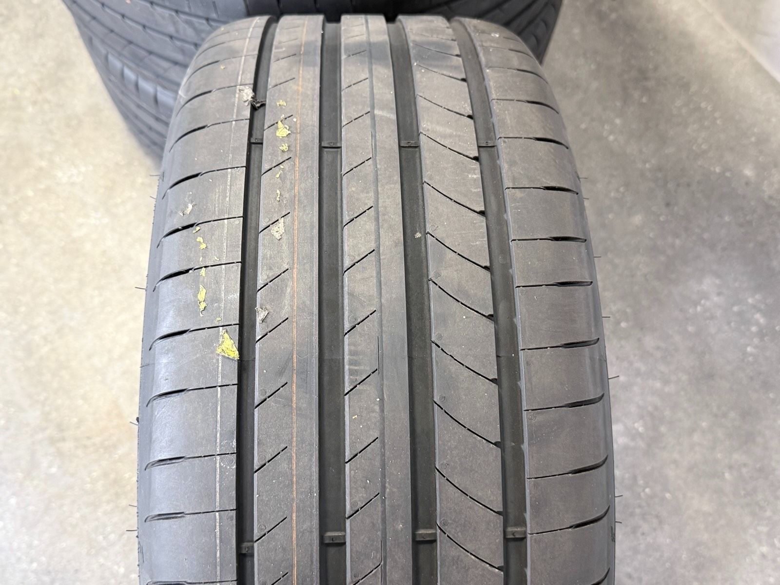 NEU ORIGINAL 20 ZOLL AUDI A5 8B3601025Q SOMMERREIFEN SOMMERRÄDER