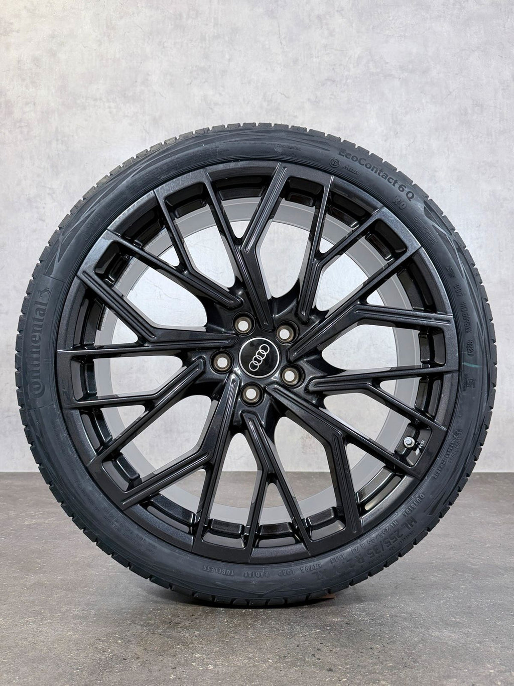 NEU ORIGINAL 21 ZOLL AUDI A6 S6 4P SOMMERREIFEN 4P0601025R