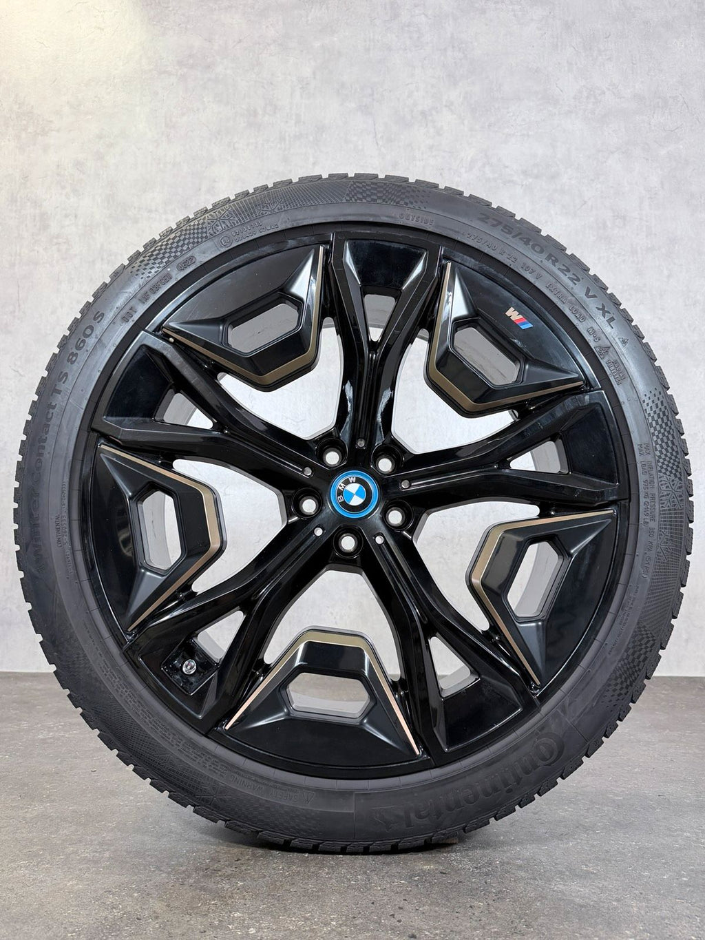 ORIGINAL 22 ZOLL BMW iX i20 STYLING M 1021 WINTERREIFEN