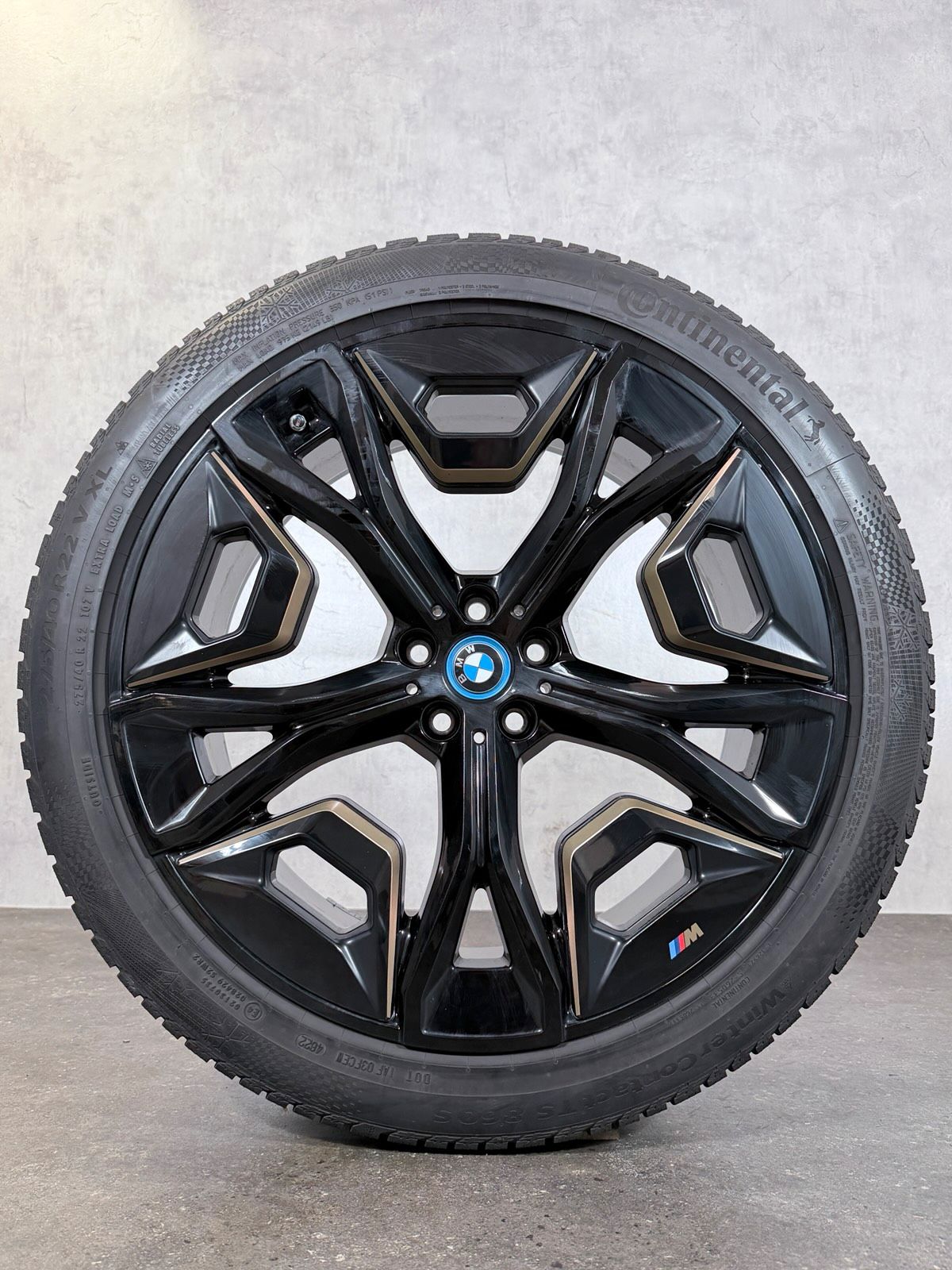 ORIGINAL 22 ZOLL BMW iX i20 STYLING M 1021 WINTERREIFEN