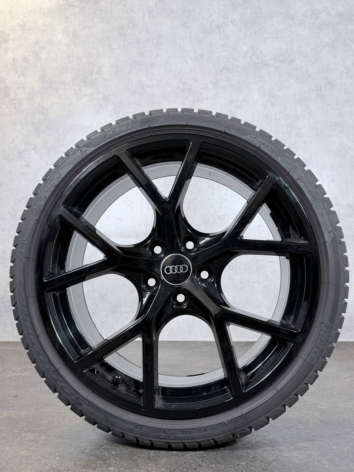 ORIGINAL 19 ZOLL AUDI RS3 RS 3 WINTERREIFEN 8Y0601025BT