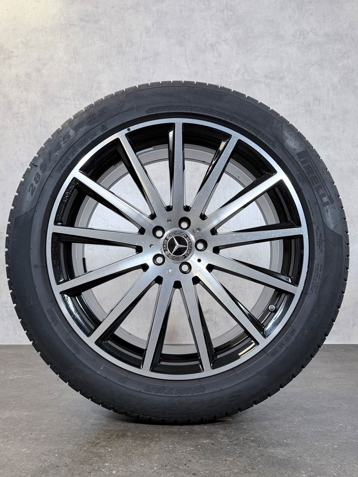 ORIGINAL 22 ZOLL MERCEDES GLS X167 W167 WINTERREIFEN AMG