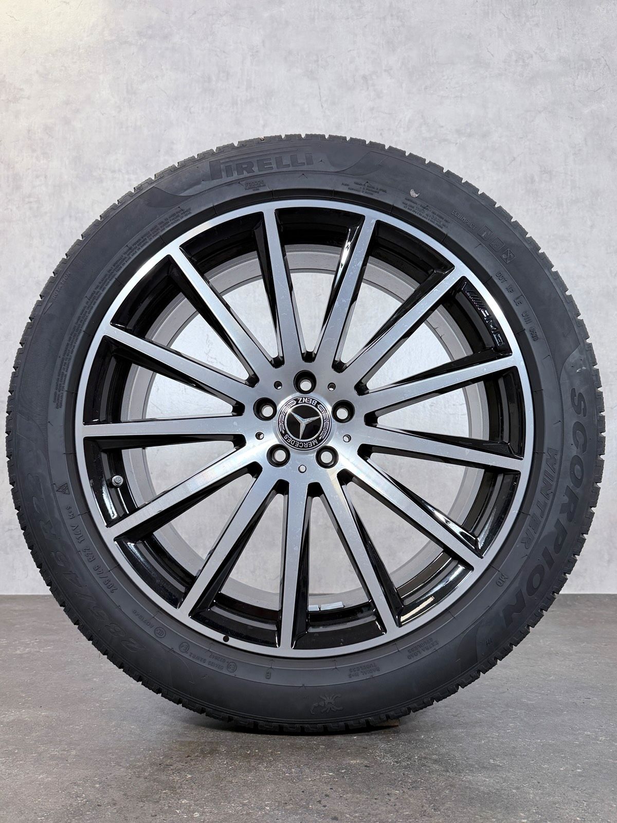 ORIGINAL 22 ZOLL MERCEDES GLS X167 W167 WINTERREIFEN AMG
