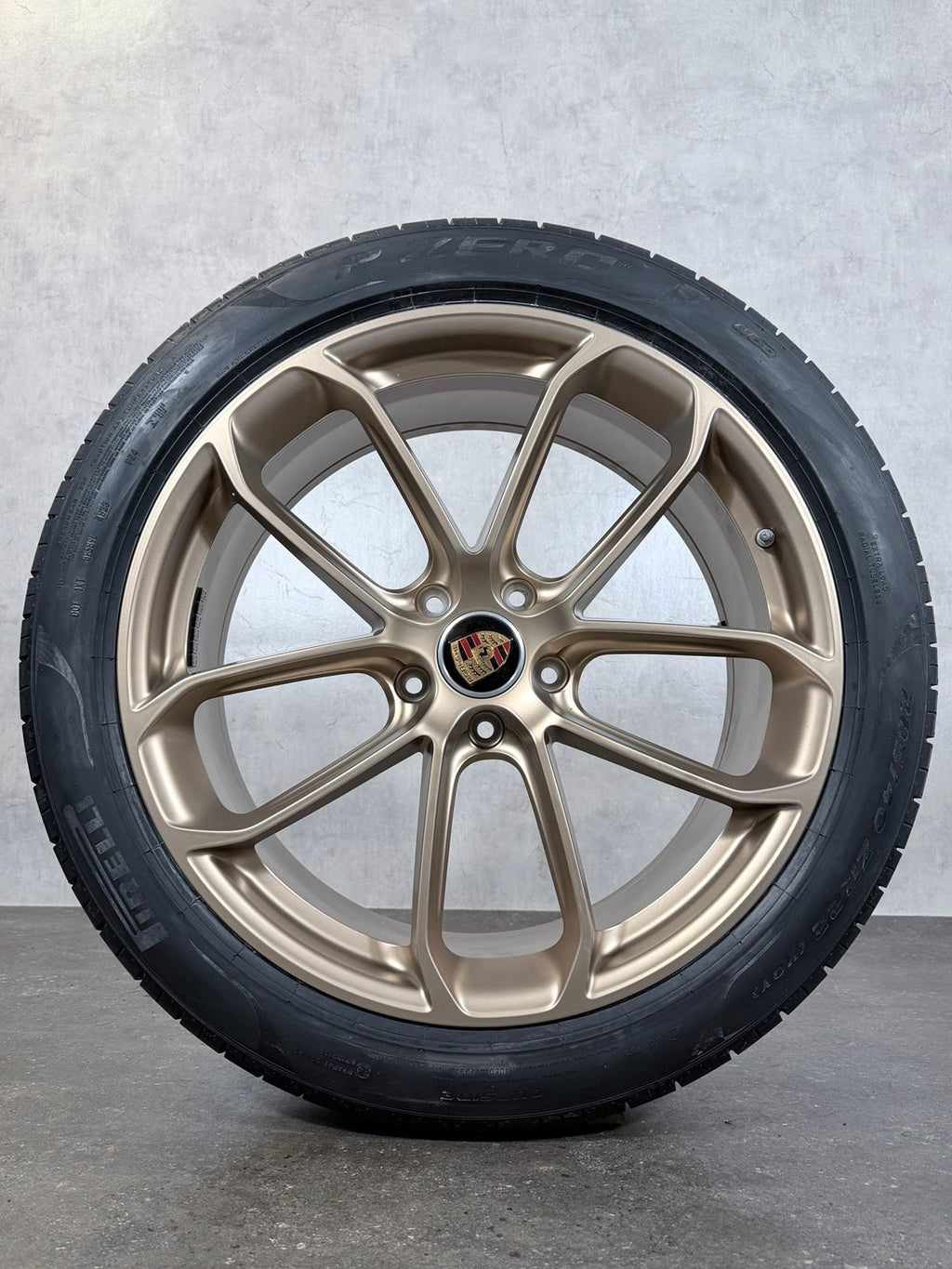 ORIGINAL 22 ZOLL PORSCHE CAYENNE E3-2 COUPÉ GT DESIGN SOMMERREIFE