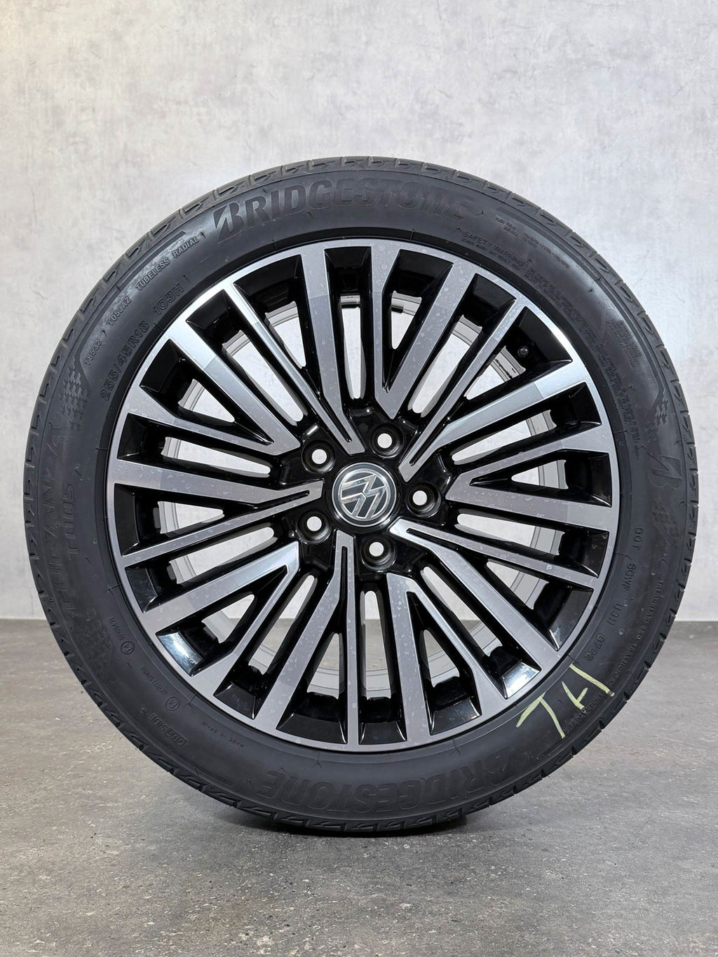 ORIGINAL 18 ZOLL VW T6 T6.1 PALMERSTON SOMMERREIFEN 7E0601025S