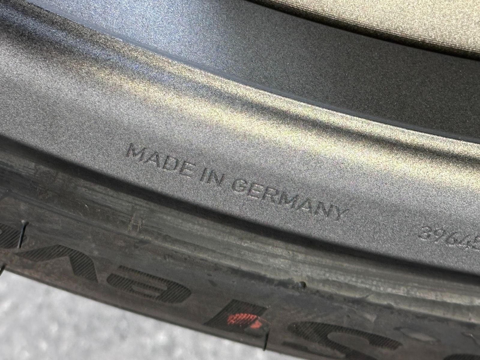 ORIGINAL 23 ZOLL AUDI RSQ8 RS Q8 PERFORMANCE SOMMERREIFEN 4M86010