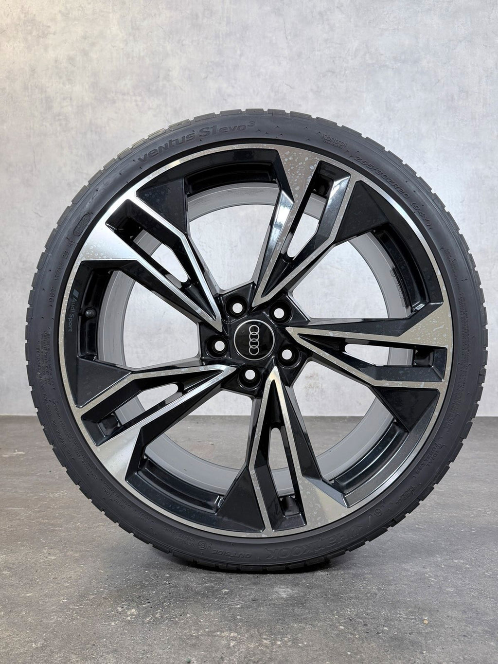 ORIGINAL 20 ZOLL AUDI A5 S5 8W B9 SOMMERREIFEN 8W0601025EQ