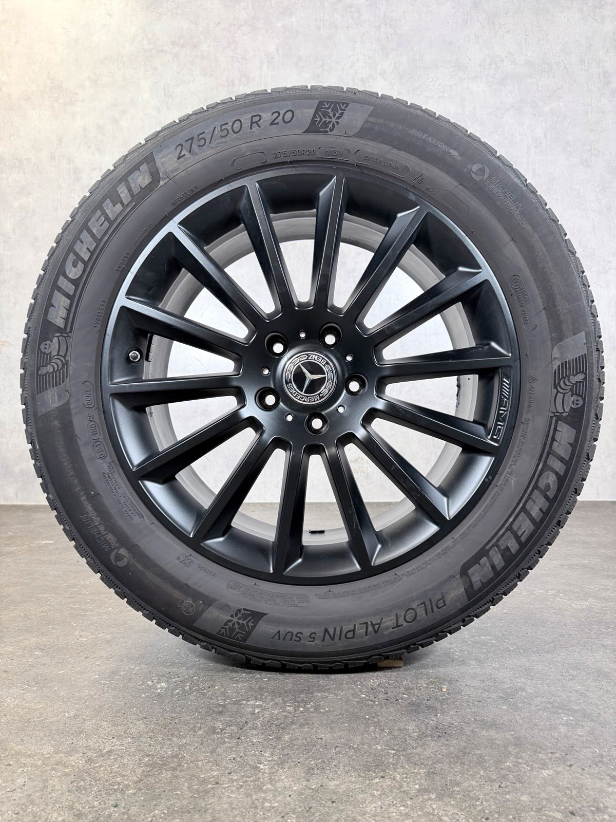 ORIGINAL 20 ZOLL MERCEDES G-KLASSE W465 W463 AMG WINTERREIFEN