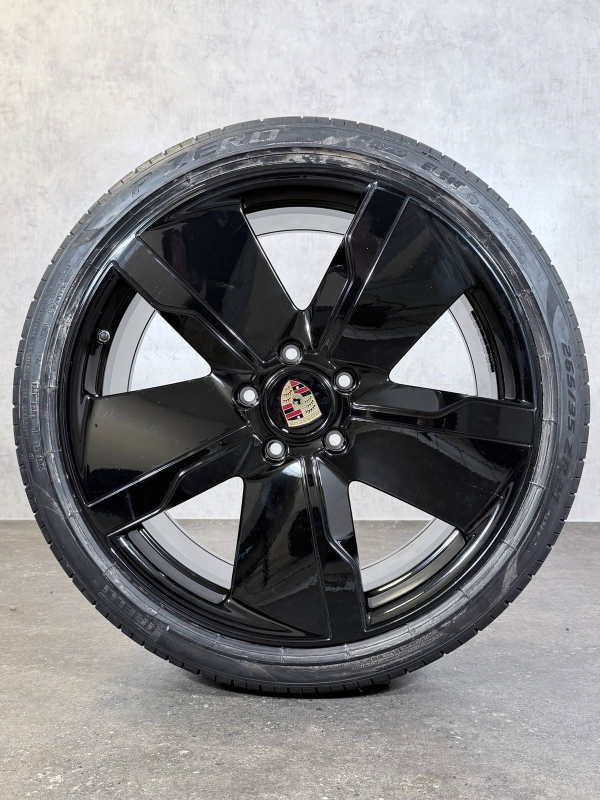 ORIGINAL 21 ZOLL PORSCHE TAYCAN 9J1 AERO SOMMERREIFEN