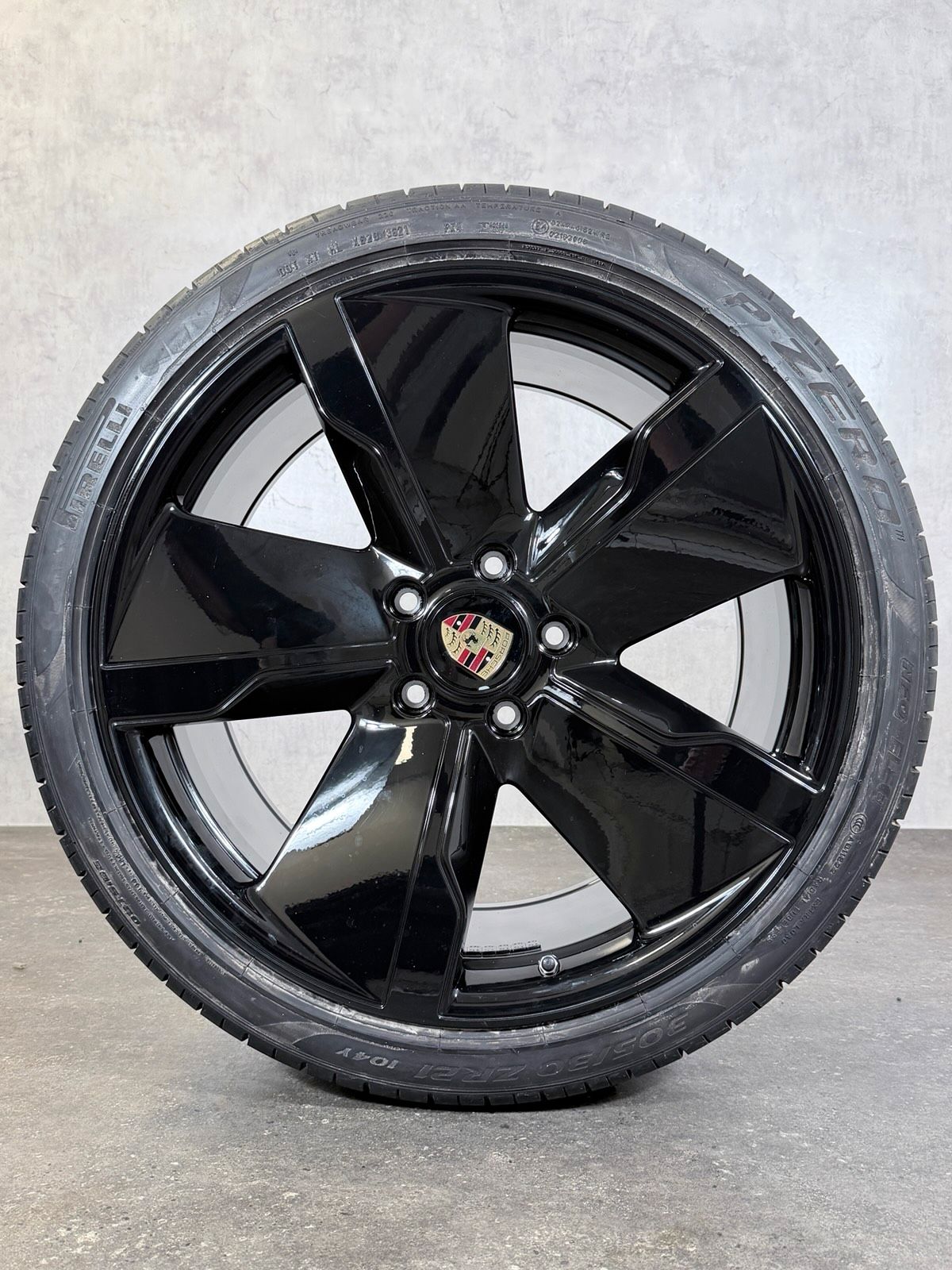 ORIGINAL 21 ZOLL PORSCHE TAYCAN 9J1 AERO SOMMERREIFEN