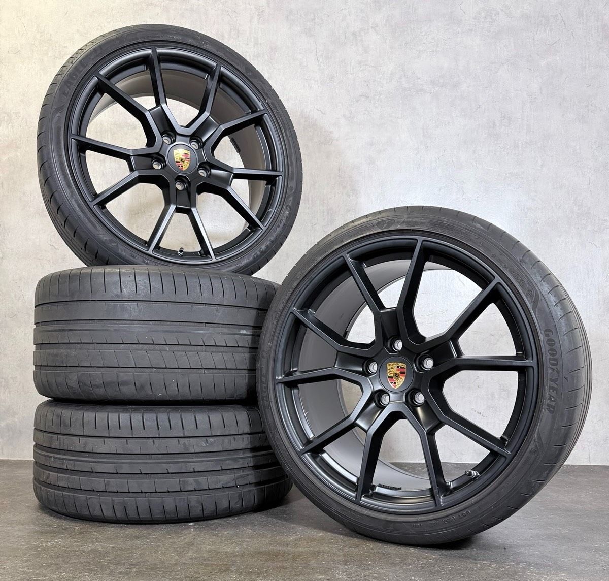 ORIGINAL 21 ZOLL PORSCHE TAYCAN 9J1 SPYDER SOMMERREIFEN