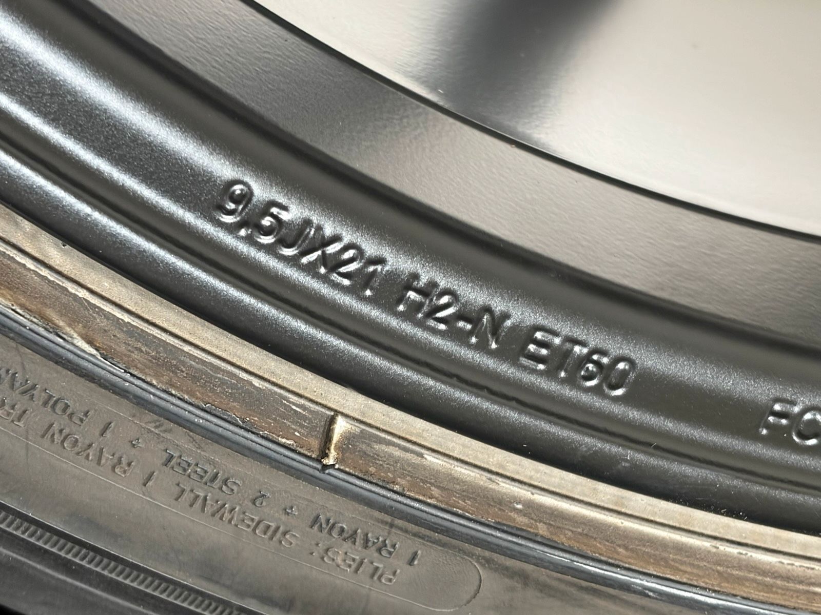 ORIGINAL 21 ZOLL PORSCHE TAYCAN 9J1 SPYDER SOMMERREIFEN