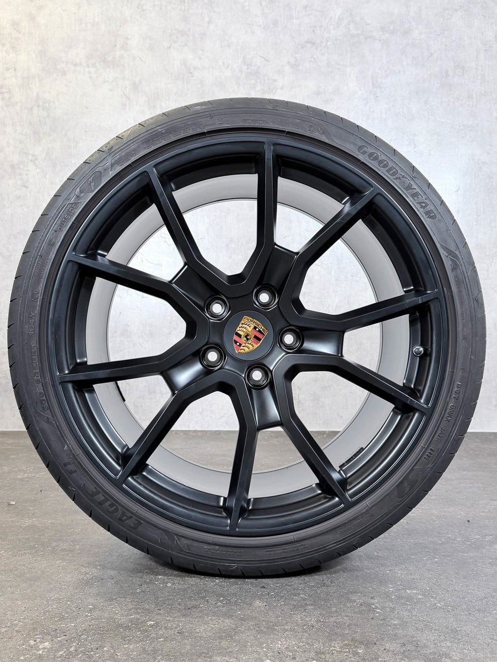 ORIGINAL 21 ZOLL PORSCHE TAYCAN 9J1 SPYDER SOMMERREIFEN