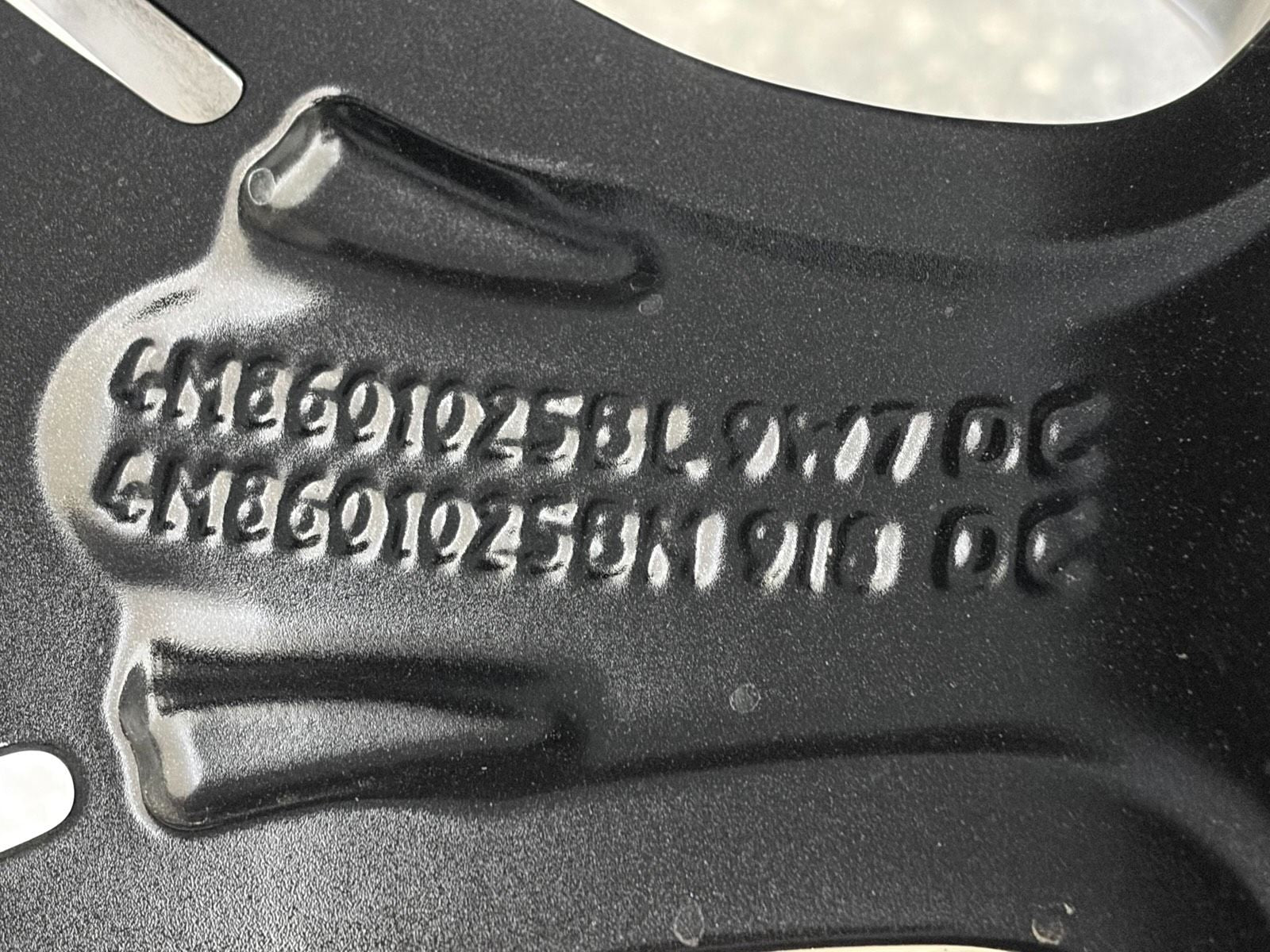 ORIGINAL 23 ZOLL AUDI RSQ8 RS Q8 4M8601025BL SOMMERREIFEN