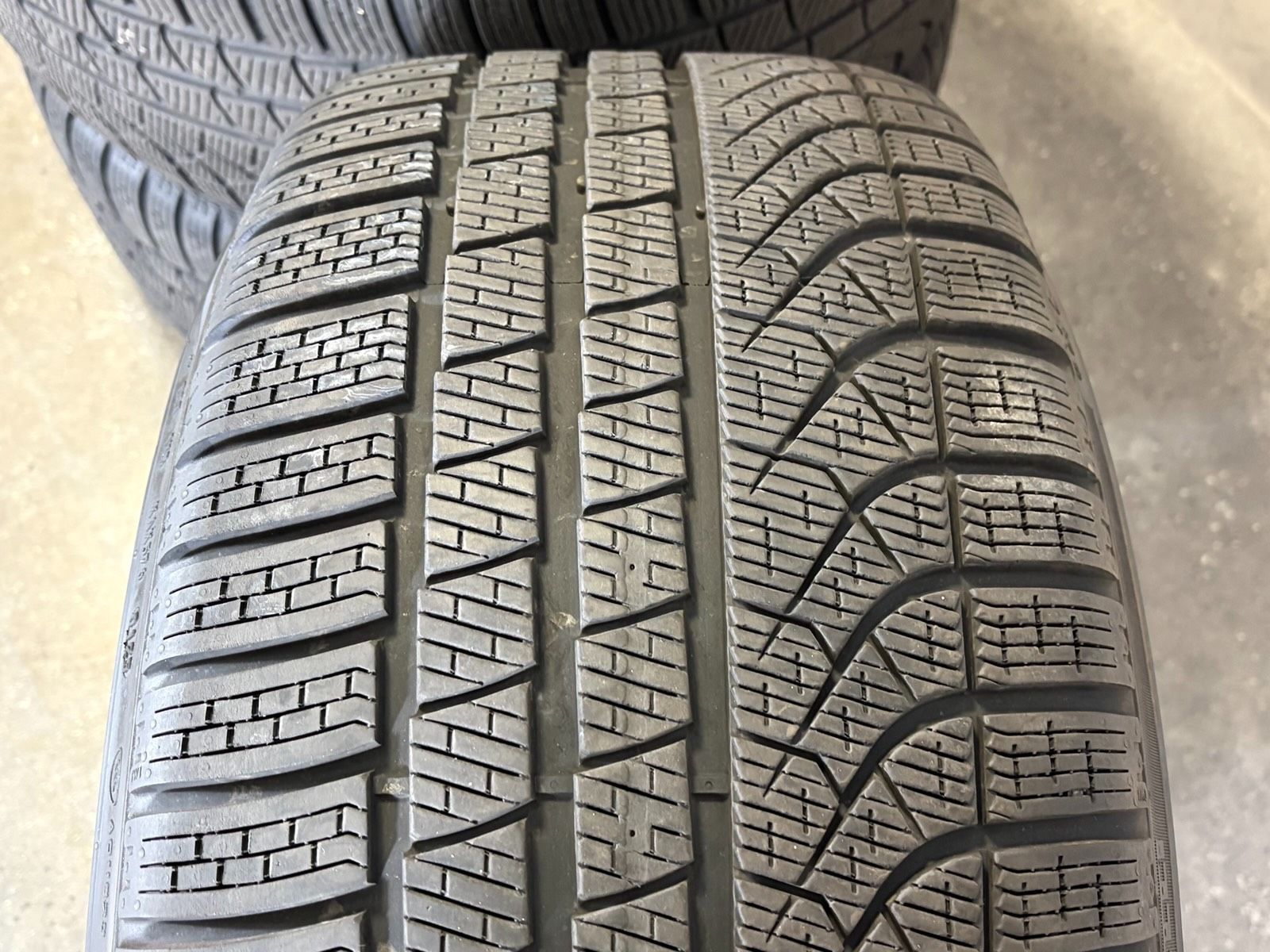 ORIGINAL 22 ZOLL AUDI RS6 RS7 4K C8 PERFORMANCE WINTERREIFEN