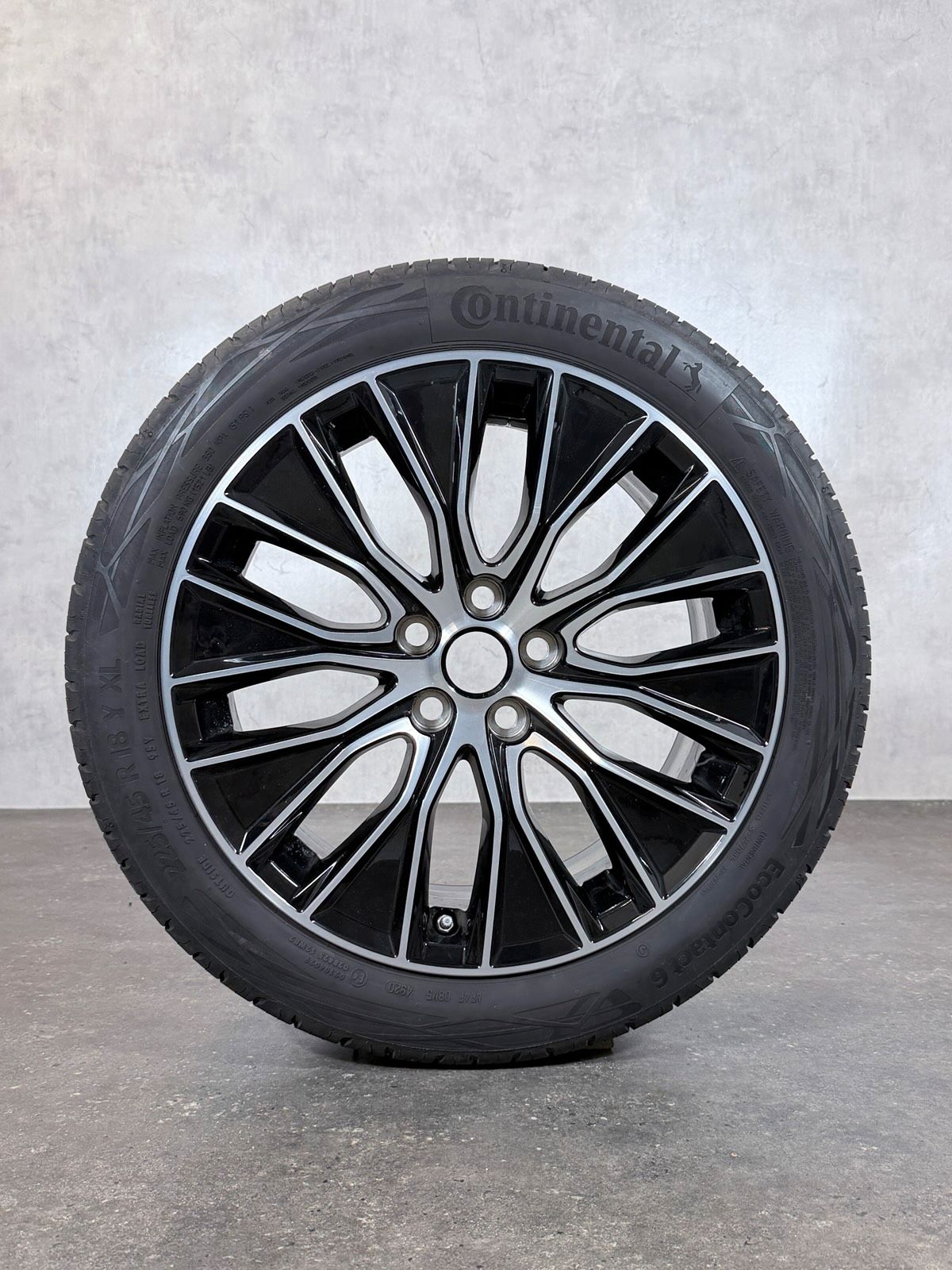 ORIGINAL 18 ZOLL JAGUAR XE KX7M-1007-EA SOMMERREIFEN