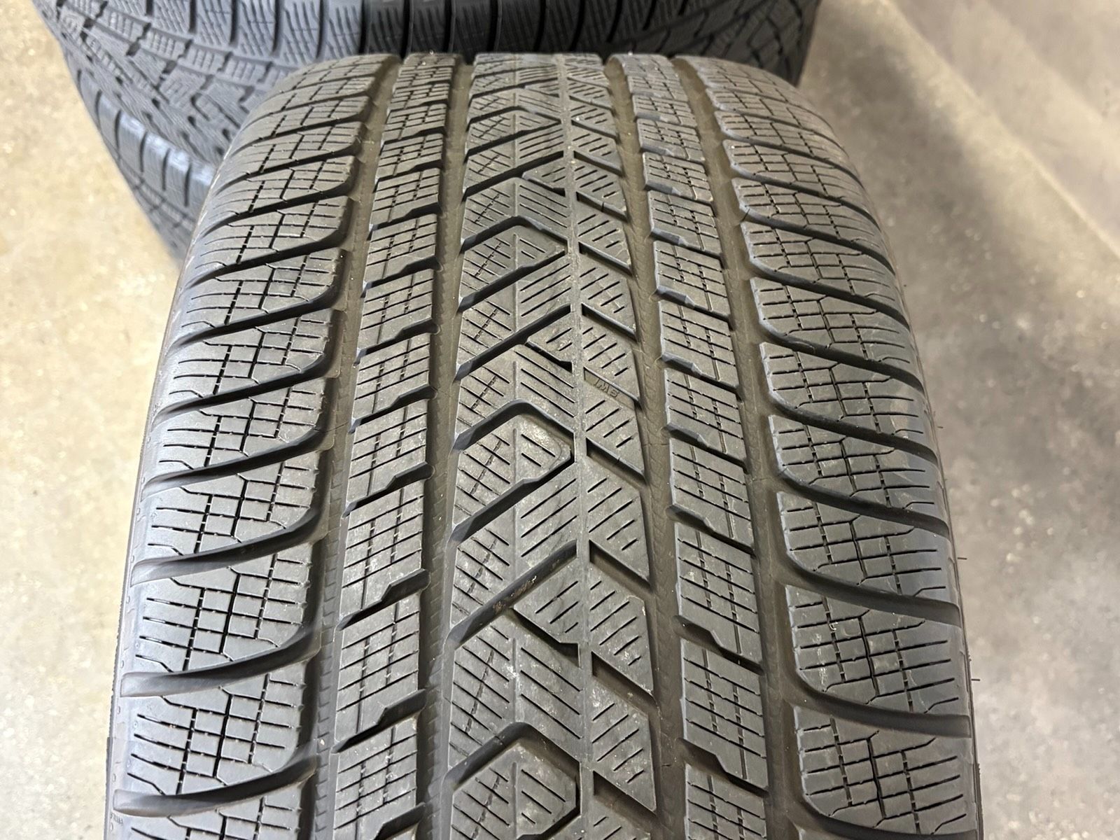 ORIGINAL 22 ZOLL BMW X7 G07 SYTLING M 755 WINTERREIFEN 8074221