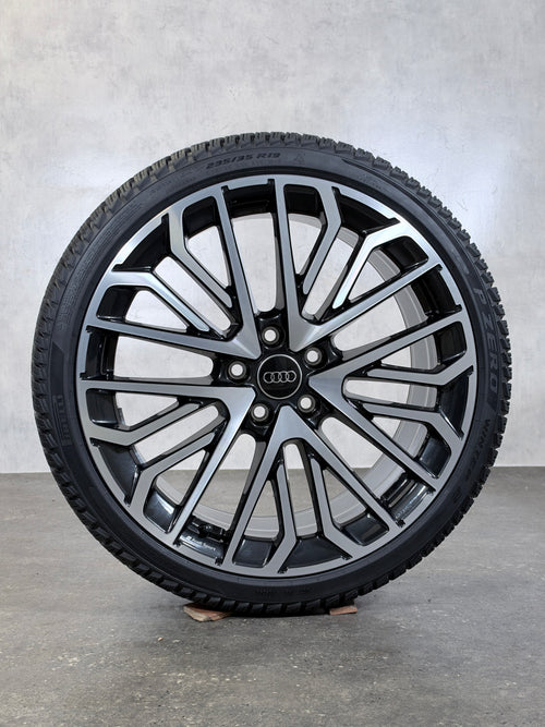 Original 19 Zoll Audi Sport A3 S3 8Y Winterreifen 8Y0601025CN
