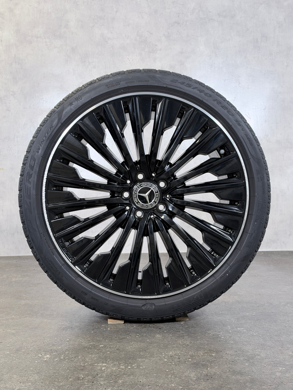 ORIGINAL 20 ZOLL MERCEDES E-KLASSE W214 S214 WINTERREIFEN