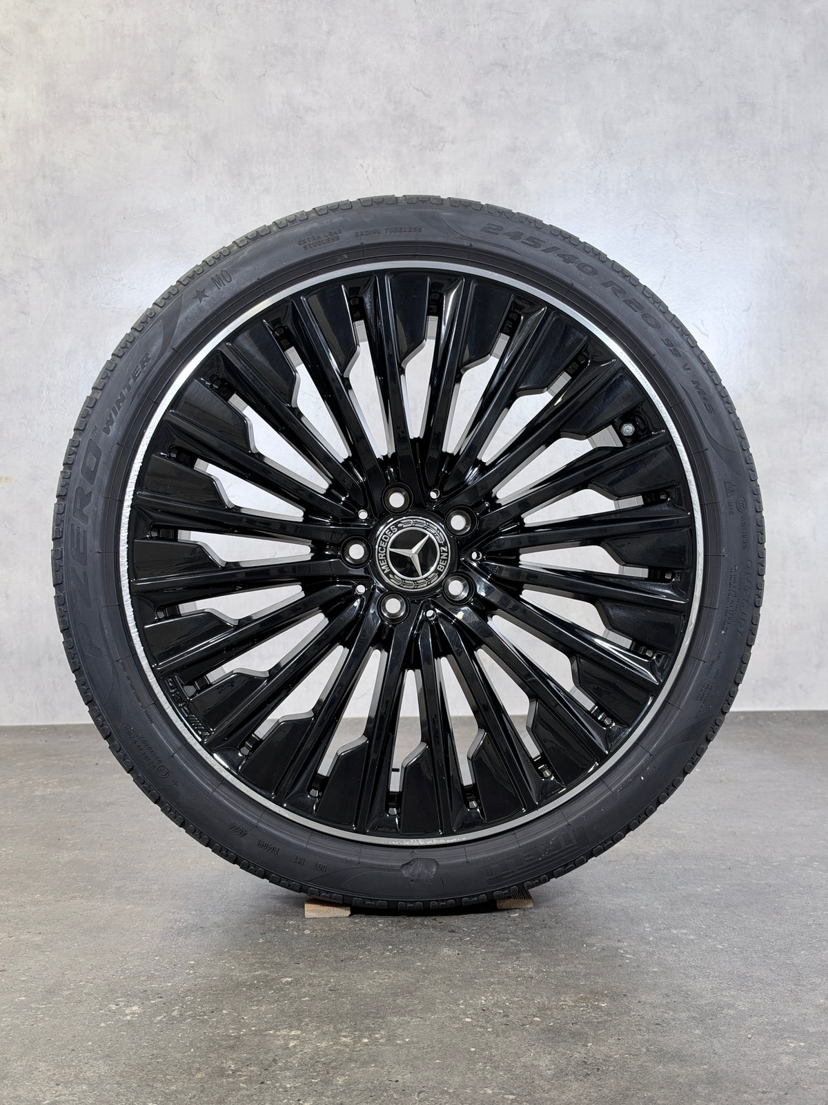 ORIGINAL 20 ZOLL MERCEDES E-KLASSE W214 S214 WINTERREIFEN