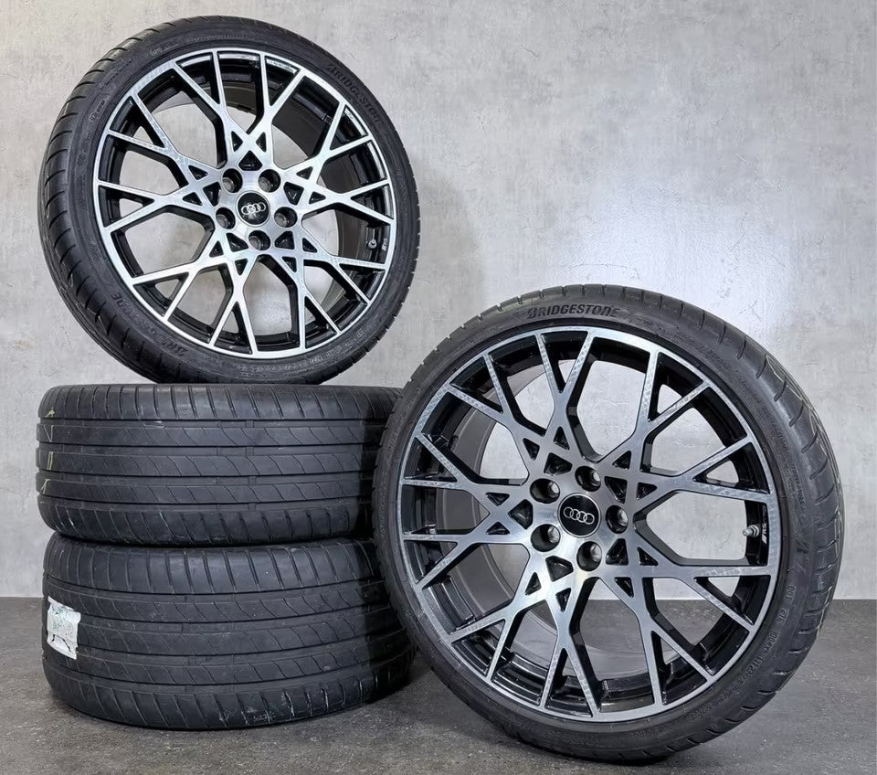 Original Audi RS3 8Y Performance 19 Zoll Sommerräder Sommerreifen 8Y0601025DE