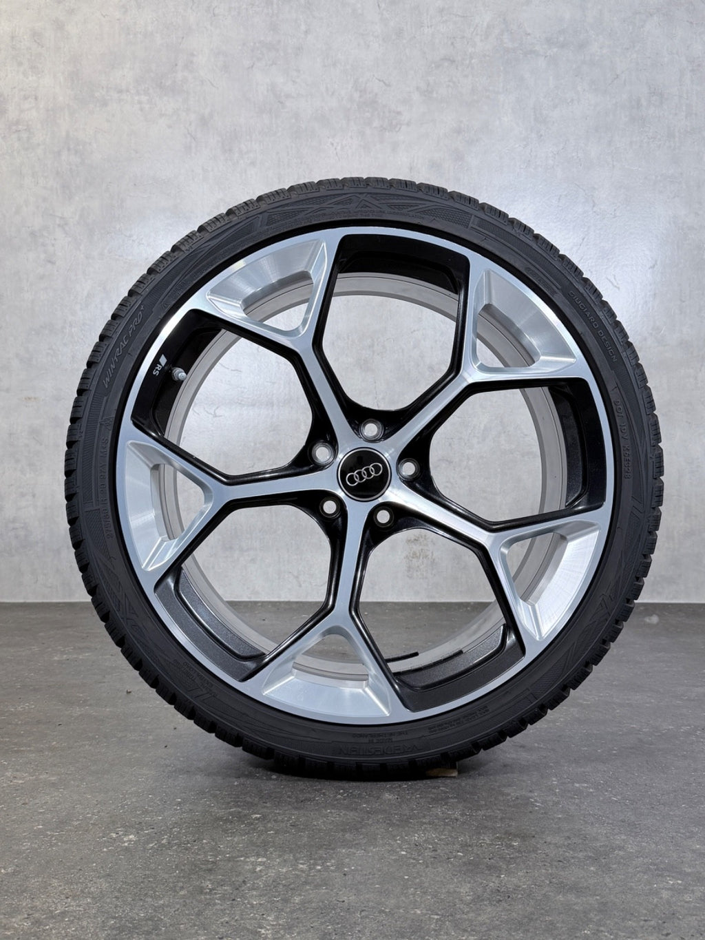 Audi RS4 RS5 Felgen 20 Zoll B9 8W F5 Winterräder 8W0601025GJ schwarz glanz