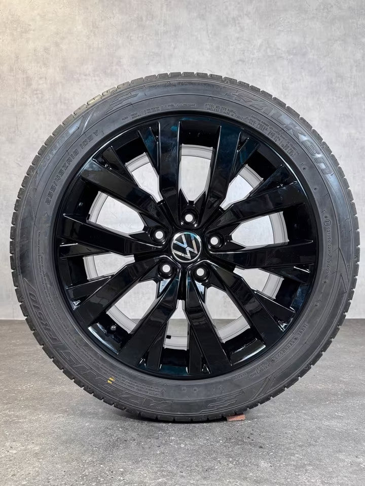 4x  Original VW Caravelle T5 T6 T6.1 18 Zoll Sommerräder 7E0601025H