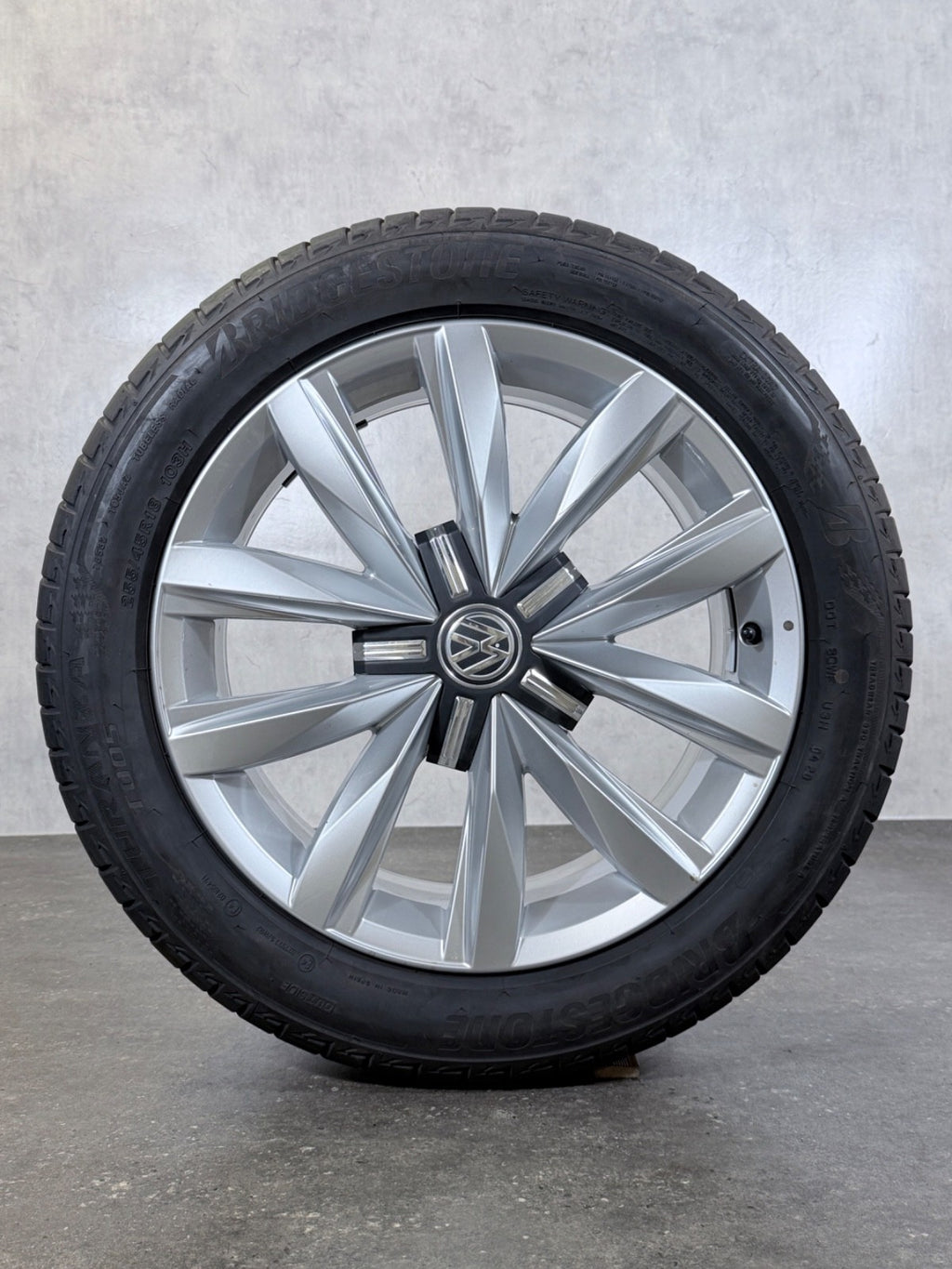 18 Zoll Sommerreifen VW Transporter T5 T6 7E Springfield 7E0601025Q Alufelgen