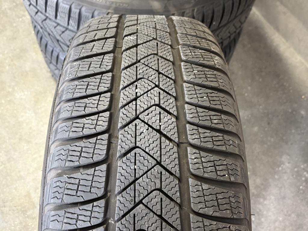 BMW X3 G01 X4 G02 Winterkompletträder Styling M 698 245 50 19 Zoll 8093921