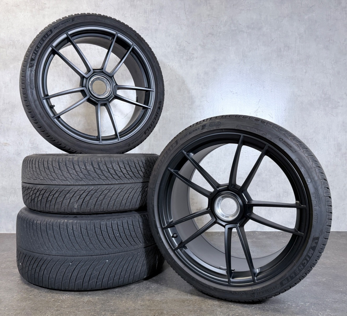 Winterräder Porsche 992.1 GTS Original 20+21 Zoll Zentralverschluß Felgen