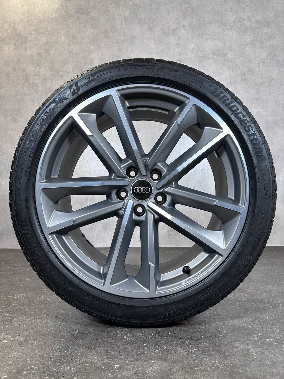 20 Zoll original Audi A7 S7 C8 Sommerräder Audi Sport Alufelgen 4K8601025L