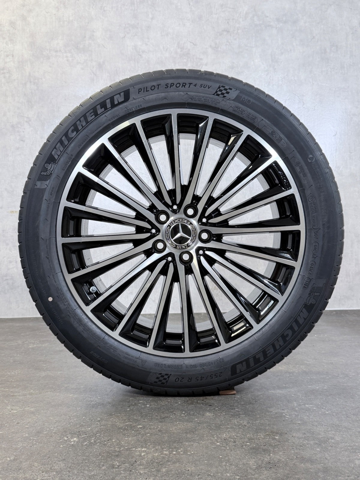 ORIGINAL MERCEDES 20 ZOLL GLC X254 C254 AMG FELGEN SOMMERREIFEN RDKS OEM BICOLOR