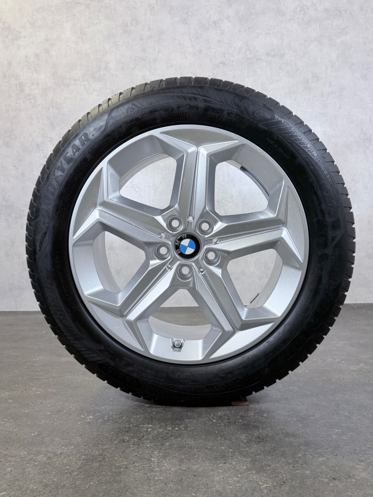 BMW X1 iX1 X2 iX2 Felgen 18 Zoll U10 U11 Styling 865 Allwetterreifen 6898039