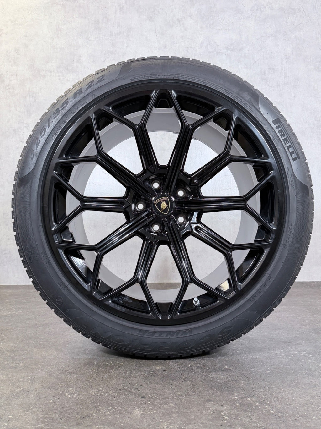 22 Zoll Winterräder original Lamborghini Urus S AURIGA 4ML601025R 4ML601025S