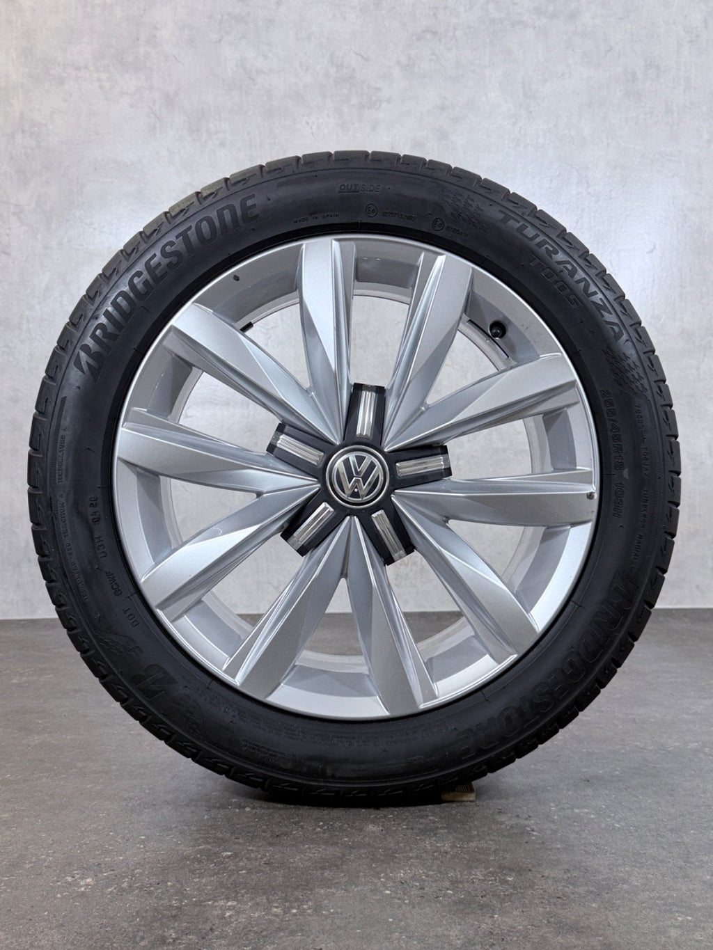 18 Zoll Sommerreifen VW Transporter T5 T6 7E Springfield 7E0601025Q Alufelgen