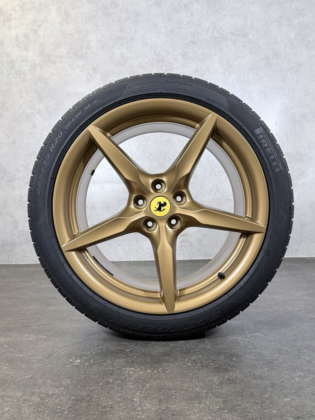 20 Zoll Winterräder original Ferrari F8 Tributo 307422 Winterreifen