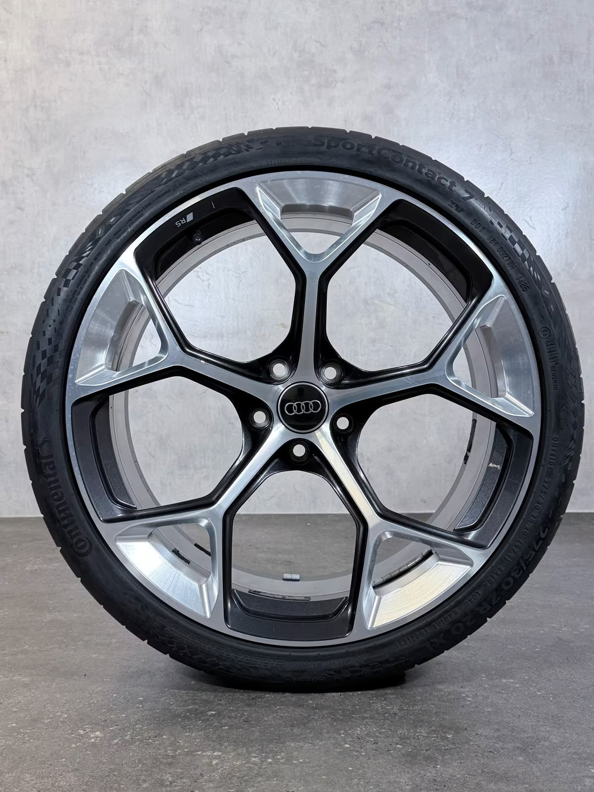Audi RS4 RS5 Felgen 20 Zoll B9 8W F5 Sommerräder 8W0601025GJ schwarz glanz