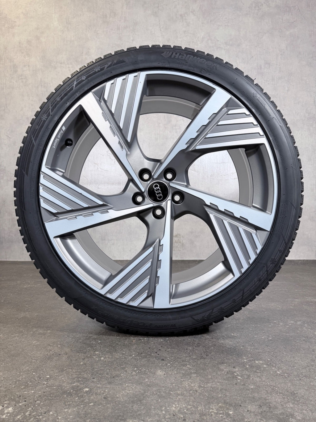 Audi Q8 e-tron Felgen 22 Zoll GEN GEA & Sportback Winterräder 4KE601025B titan
