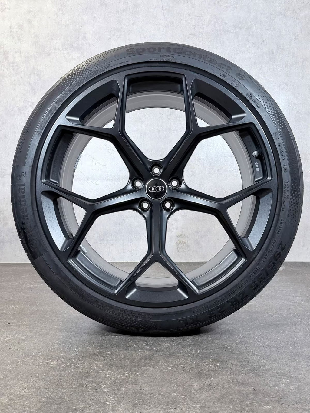 23 Zoll Sommerreifen original Audi RS Q8 RSQ8 4M8601025BH Performance