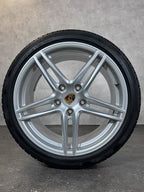 Original Porsche Carrera 911 991 TOP 19 Zoll Alufelgen Winterreifen Winterräder