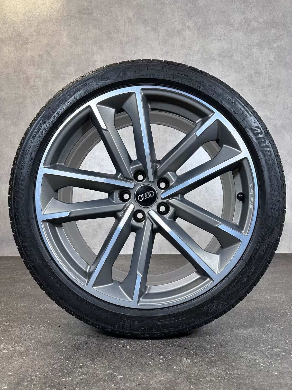 20 Zoll original Audi A7 S7 C8 Sommerräder Audi Sport Alufelgen 4K8601025L