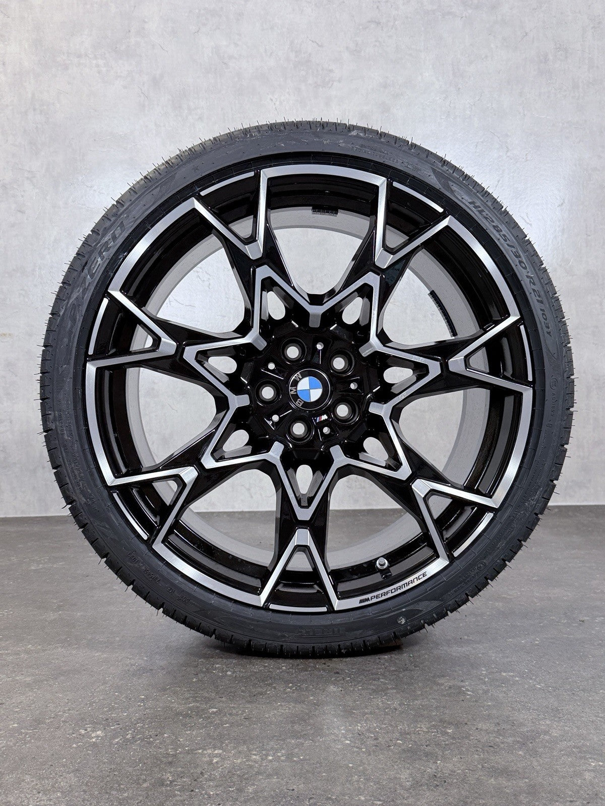 Neu Original BMW i5 G60 G61 Sommerräder 21 Zoll 943 M Y-Speiche 5A324F8