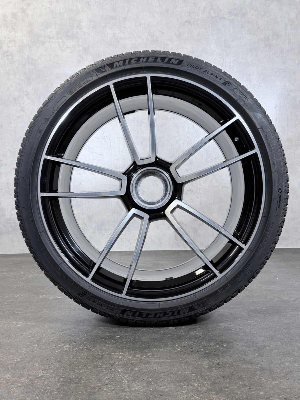 Porsche 992 20 21 Zoll Turbo S Winter Räder Michelin TOP 7mm