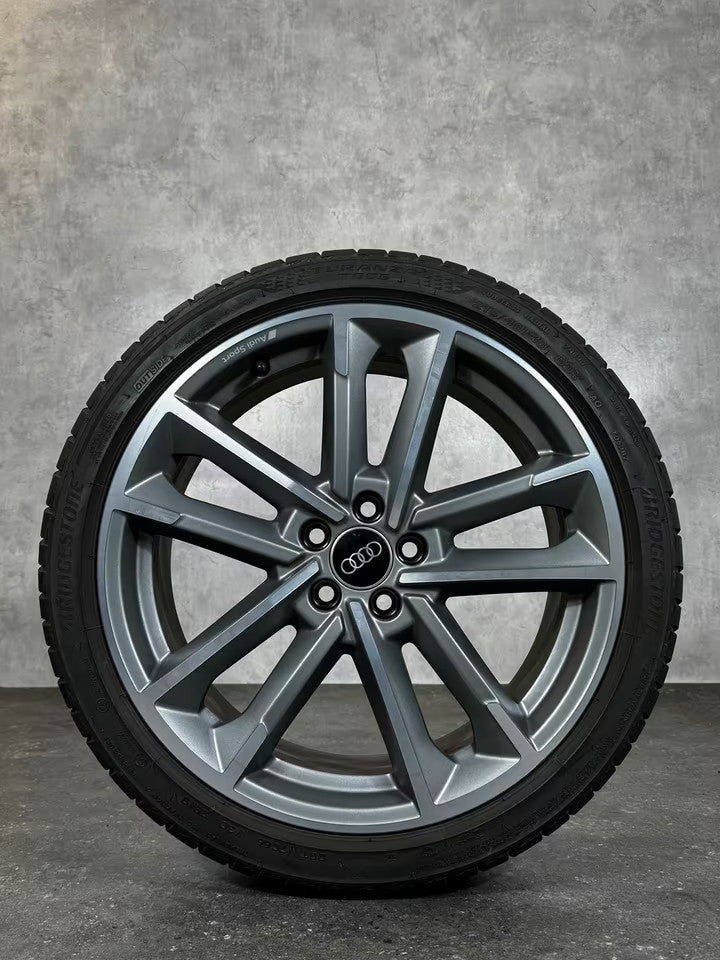 Audi A1 II GB 82A 18 Zoll Felgen Sommerreifen Sommerräder 82A601025AF