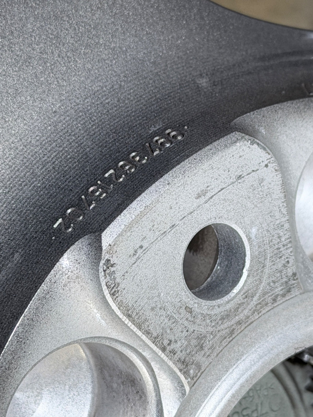 Porsche 911 Winterräder 19 Zoll 997 Turbo II Felgen 99736215702 99736216302