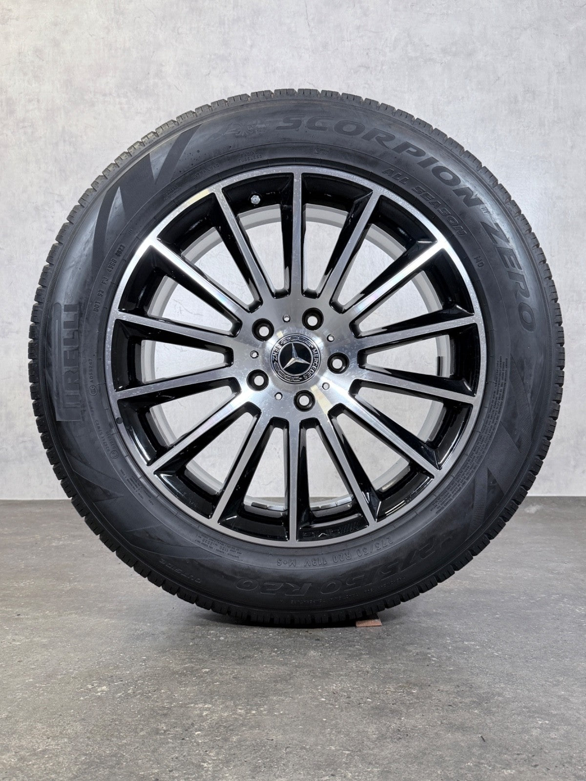Mercedes G Klasse W463 G350d G400d G500 AMG 20zoll SOMMERRÄDER A4634011700 orig,
