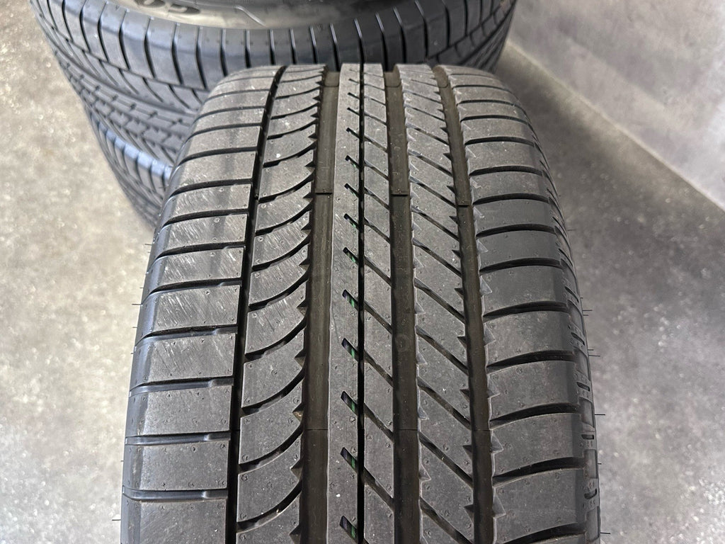 Mercedes G63 22 Zoll Schwarz Matt AMG Räder Kreuz wie neu w465 W463 Sommerräder