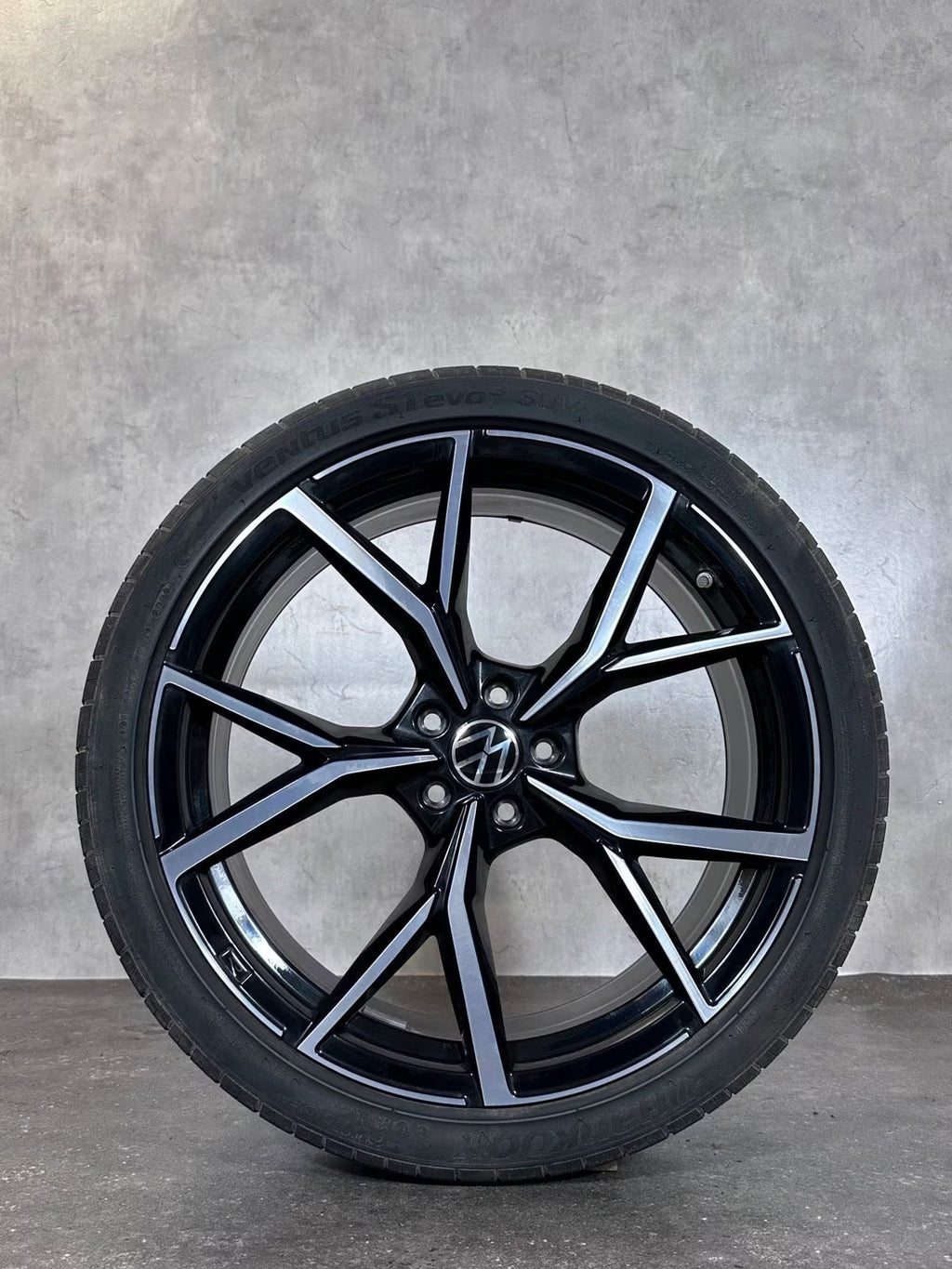 21 Zoll original VW Tiguan R AD1 5NA601025AK Estoril Alufelgen Sommerräder