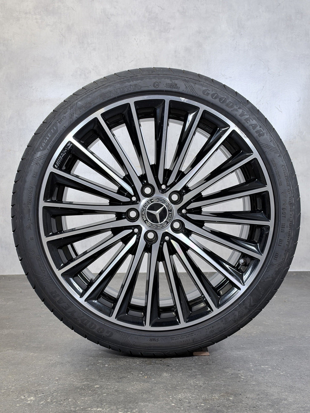 19 Zoll Original Sommerräder Mercedes C-Klasse W206 AMG A2064011900 Sommerreifen