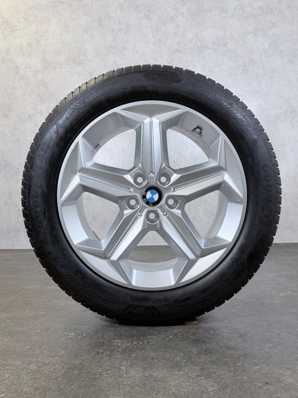 BMW X1 iX1 X2 iX2 Felgen 18 Zoll U10 U11 Styling 865 Allwetterreifen 6898039